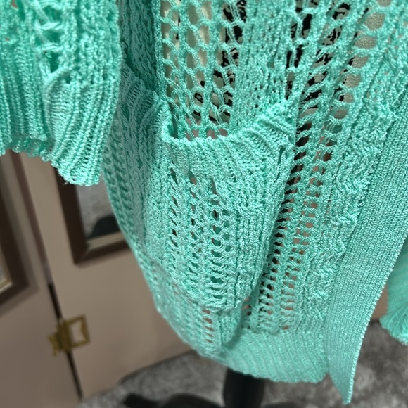 Miracle City open weave sweater size M/L - Picture 3 of 6
